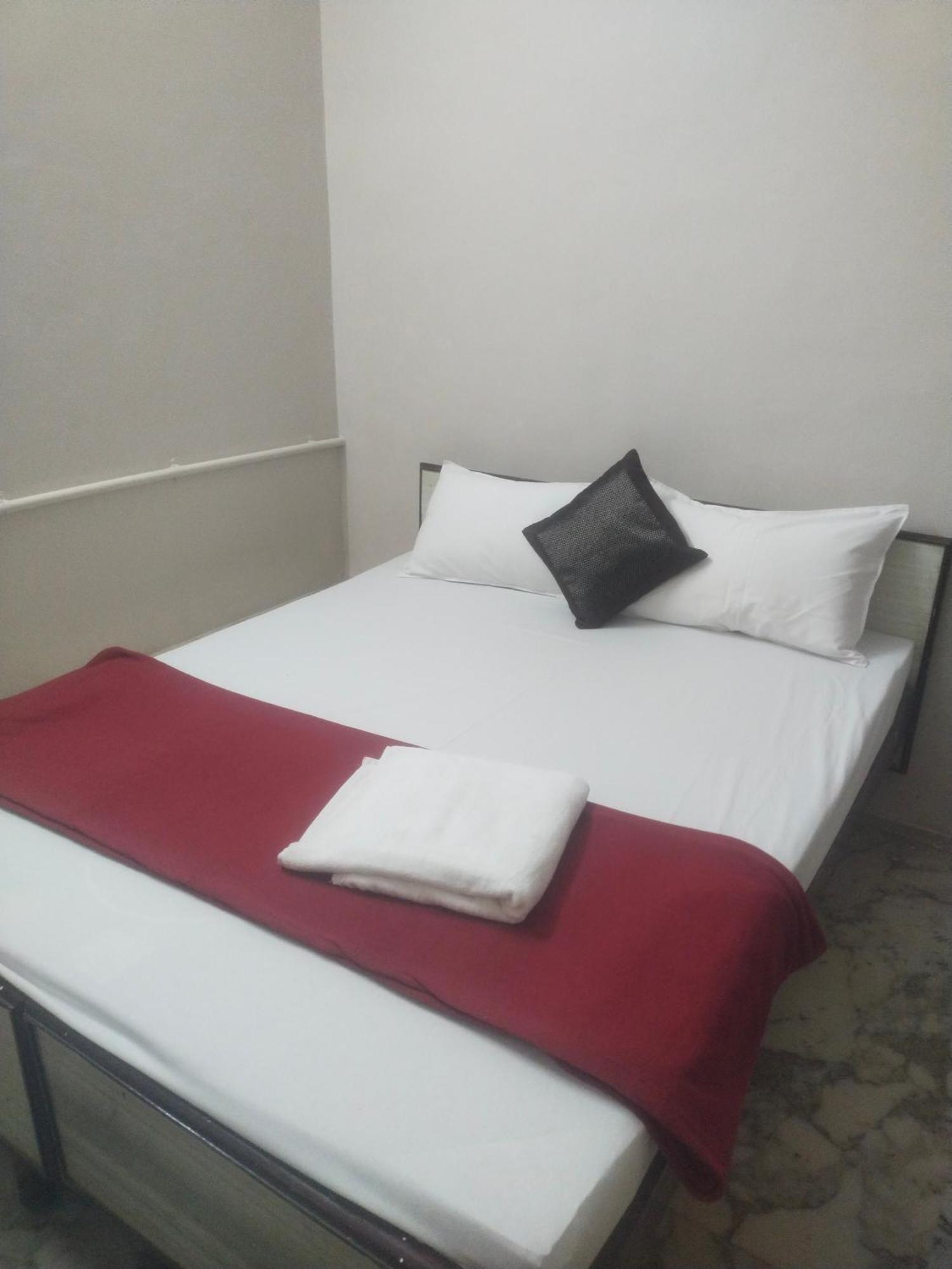 Swamy Residency Hotell Vellore Rom bilde